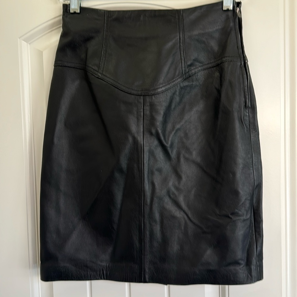 Bebe Vintage Genuine Leather Skirt Size 1/2